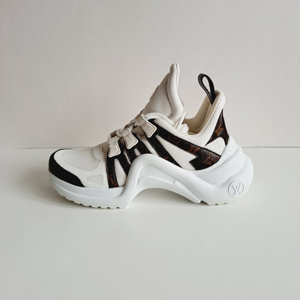 NEW Louis Vuitton Women's LV Archlight Monogram White Sneakers Size 36 / 6 - Picture 6 of 16